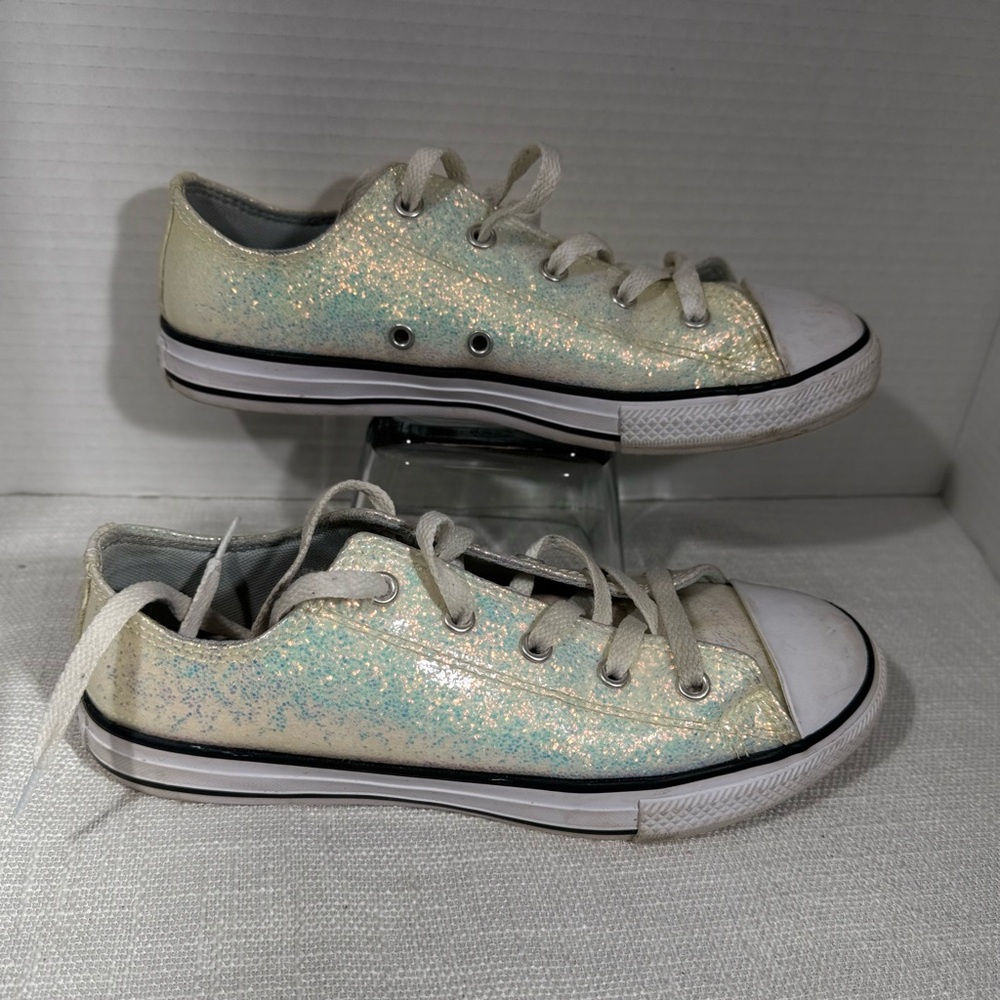 Kids Converse Iridescent Glitter Size 4
